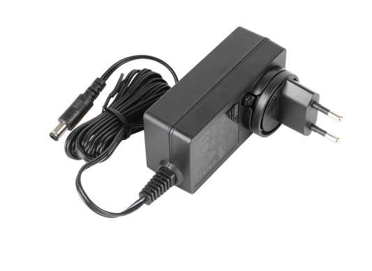 Korg-Netzteil KA430 15V/3200mA Pin+ KRKA430